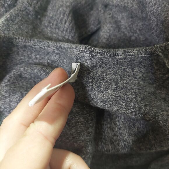 Babaton Aritzia Wool Linen Blend Black Gray V-Neck Pullover Top Women's Sz S/M - Picture 10 of 12